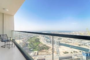 Stylish 2BDR Apartment in Business Bay Vacation rental in Dubai