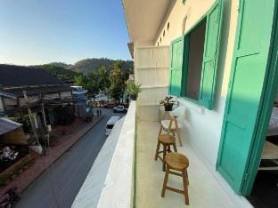 4-Bed Family Home in Downtown Luangprabang - Hazel Vacation rental in Luang Prabang