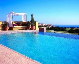 Theseus Village 2 Bed Apartment With Enviable Position On Communal Pool Apartment in Kouklia