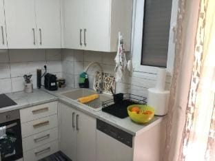 Charming 2 Bedroom Apartment in Kallithea, Greece Apartment in Kallithea
