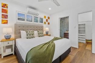 Curlews Nest - Pool  BBQ and Beach Vacation rental in Cairns