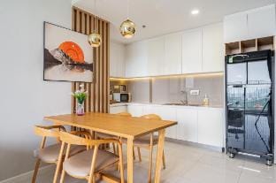 Stylish 2BR High-Rise | Masteri An Phu | City View Vacation rental in Ho Chi Minh City