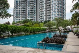 Cozy 1BR Home, 6min to Legoland, Free Parking Vacation rental in Johor