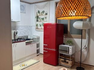 1 인침대청계천#DDP#신당역 2.6호선 #이태원 #동대문 #을지로 #경복궁 #명동 #홍대 Vacation rental in Seoul