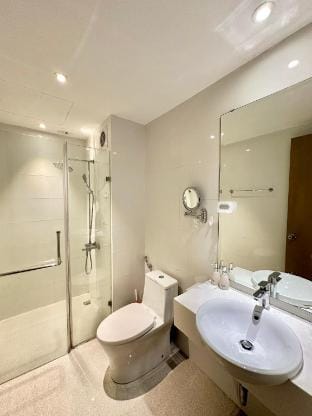2 Phòng Ngủ Greenbay Premium Bãi Cháy Apartment in Laos