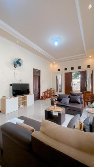 Guest House Griya Mundu Vacation rental in Indonesia