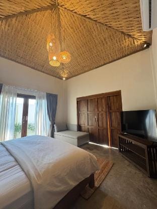 Pineapple Grand Deluxe in Brand New Tropical Villa Villa in Choeng Thale