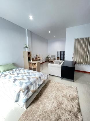 Prakaithong Village · 3-Storey Bungalow E31 Vacation rental in Thailand