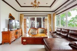 Luxury Iconic Royal Boat Pool Villa North Pattaya Villa in Pattaya City