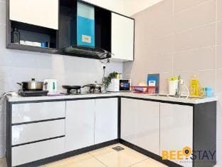 Desaru Arcadia Villa No.06 for 14PAX w Pool Table Vacation rental in Johor