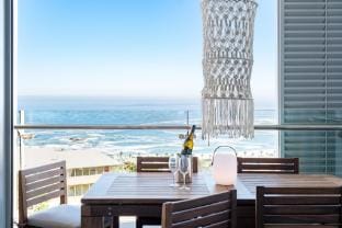 Secure Supreme Artistic Sea View 3bed Sunset Loft Apartment in Camps Bay