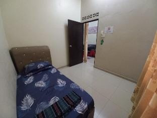 Homestay D'kebun Creative 1 (wifi, netflix?) Vacation rental in Selangor, Malaysia