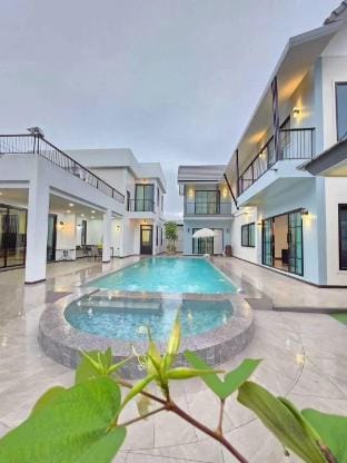Level FIVE pool villa Pattaya Villa in Pattaya City
