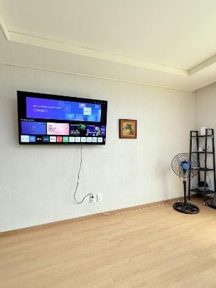 D’ Heights Monterrace Suites Clark Condo Apartment in Angeles