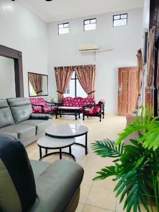J&L Villa D'Lagos Muslim Lot 1058 Vacation rental in Negeri Sembilan, Malaysia