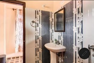 Zomsa Cafe & Home Stay Vacation rental in Himachal Pradesh