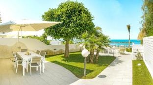 Luxury Villa on the Beach with Sunset and Sea View Villa in Calabria