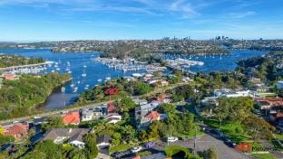 MetaWiseBnB Luxe 6 Bed Ocean View Family Home  Vacation rental in Sydney