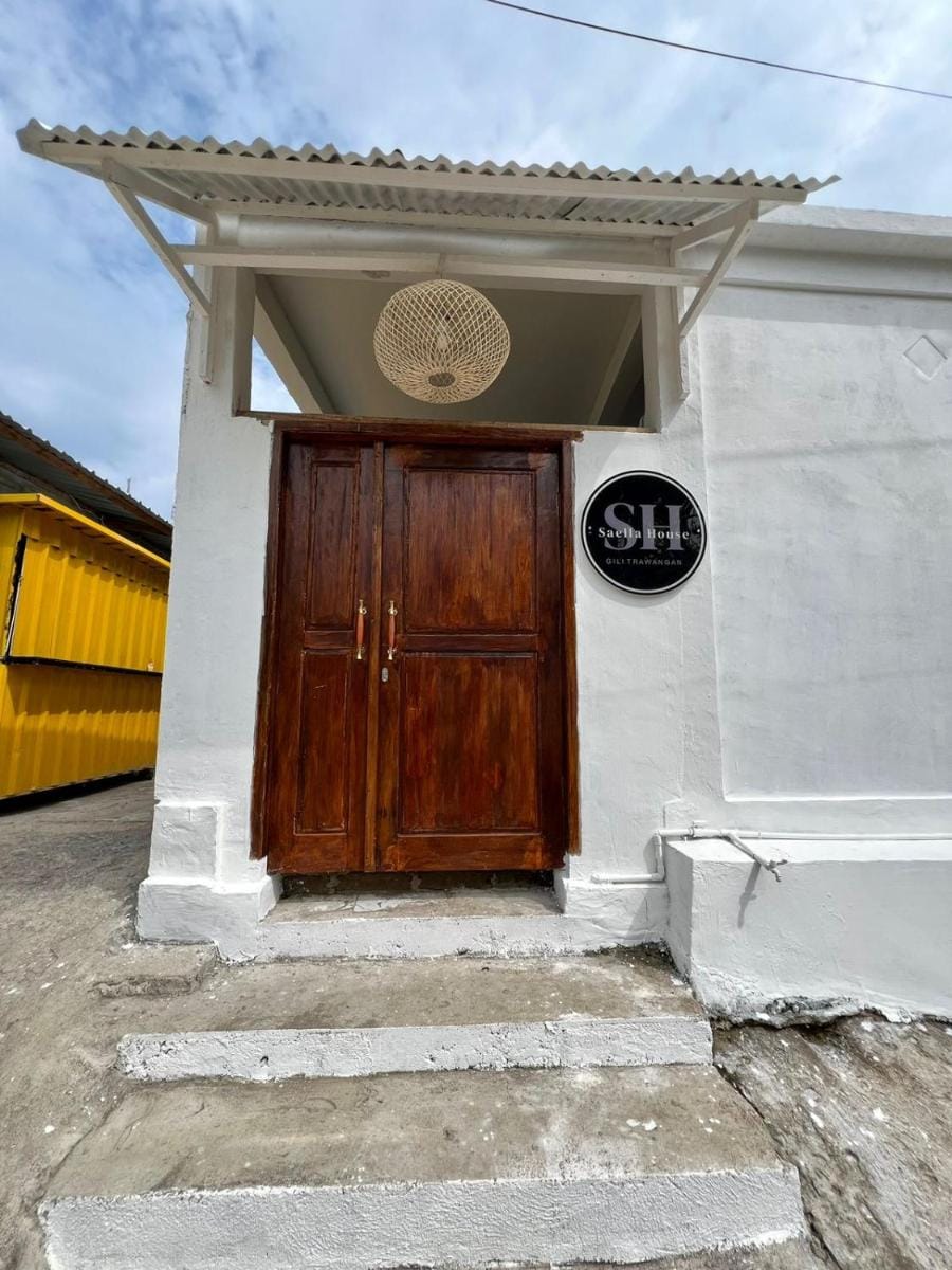 Saellahouse Vacation rental in Pemenang