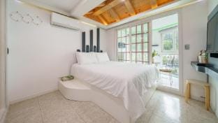 Gapyeong Amitié Pension Bed and Breakfast in Gyeonggi-do
