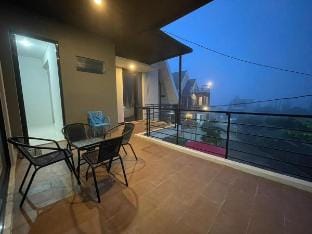 4 Bedrooms, Mega Kusuma Villa (MKV), GKH Vacation rental in Batu
