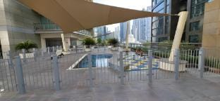 Stylish Studio Near Burj Khalifa & Dubai Mall Vacation rental in Dubai