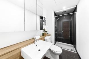 Cozy & Central 2BR Home, Steps from Southern Cross Apartment in Melbourne