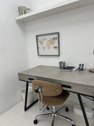 City Studio Apt. Near it all! im EG. Ground floor Vacation rental in Neuss