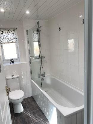 Millview house Apartment in Airdrie