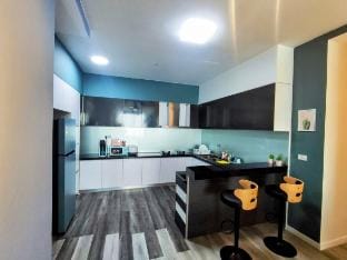 The Azure #4 Rooms 7 Beds 4 Baths - Sunway/PJ/KL Apartment in Petaling Jaya