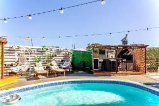 Colourful room-Caline VIP Mews Vacation rental in Cape Town