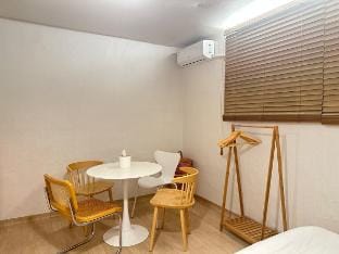 Amsa Station/ Yes24live/ Hangang KSPO/Cozy room Vacation rental in Seoul