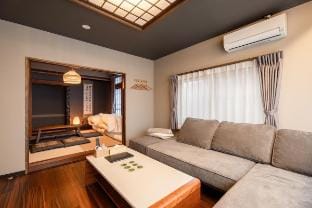 Private Onsen House, MAX 14 People, 3 Parking lots Vacation rental in Japan