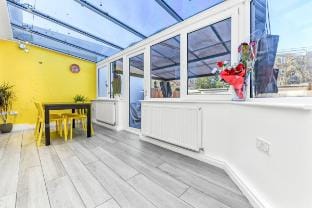 Family House in the Heart of Hanwell with 5 stars! Vacation rental in London Borough of Ealing