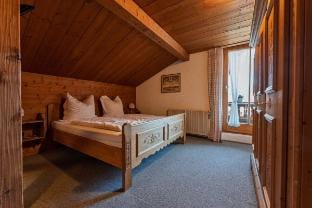 Family room with balcony Vacation rental in Grassau