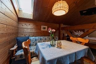 Family room with balcony Vacation rental in Grassau