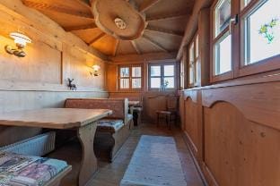 Double room with balcony Vacation rental in Grassau