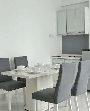 Mansion One 8pax 2B2B with Seaview Georgetown area Apartment in George Town