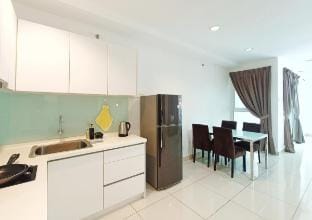 Mansion One 4pax studio with City View Georgetown Apartment in George Town