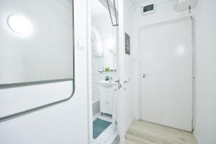 Cozy Comfort w AC on Victor Hugo street by NW Vacation rental in Budapest