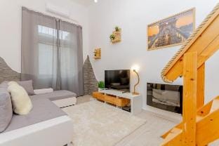 Metropolitan Nest with AC by NW Vacation rental in Budapest