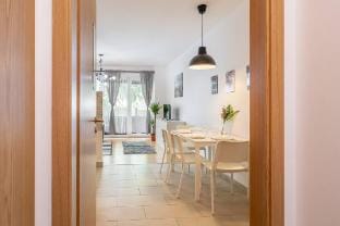 2BR & 2Balcony apartment by NW Vacation rental in Budapest