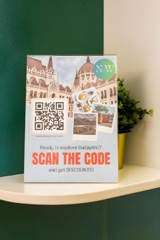 Mediterranean Hideaway w 2 BR 2 lvngrm & AC by NW Vacation rental in Budapest