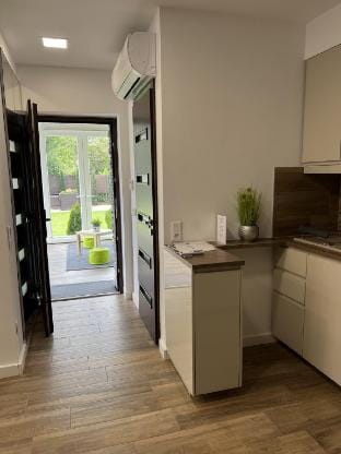 True Gem at the Airport 2. Vacation rental in Budapest