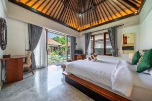 Beachside 3 BR Villa Di Bucu Villa in North Kuta
