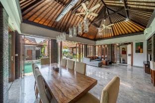 Beachside 3 BR Villa Di Bucu Villa in North Kuta