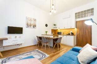 Luxe Haven on Lonyay by NW Vacation rental in Budapest