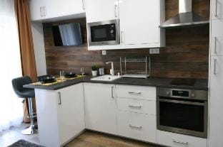 True Gem at the Airport 1. Apartment in Budapest