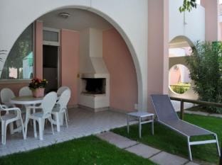 Enjoy Your Vacation in a Beautiful Apartment with Pool Access Villa in Bibione