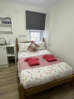 Comfortable Ensuite with Private Bathroom Vacation rental in Blackpool